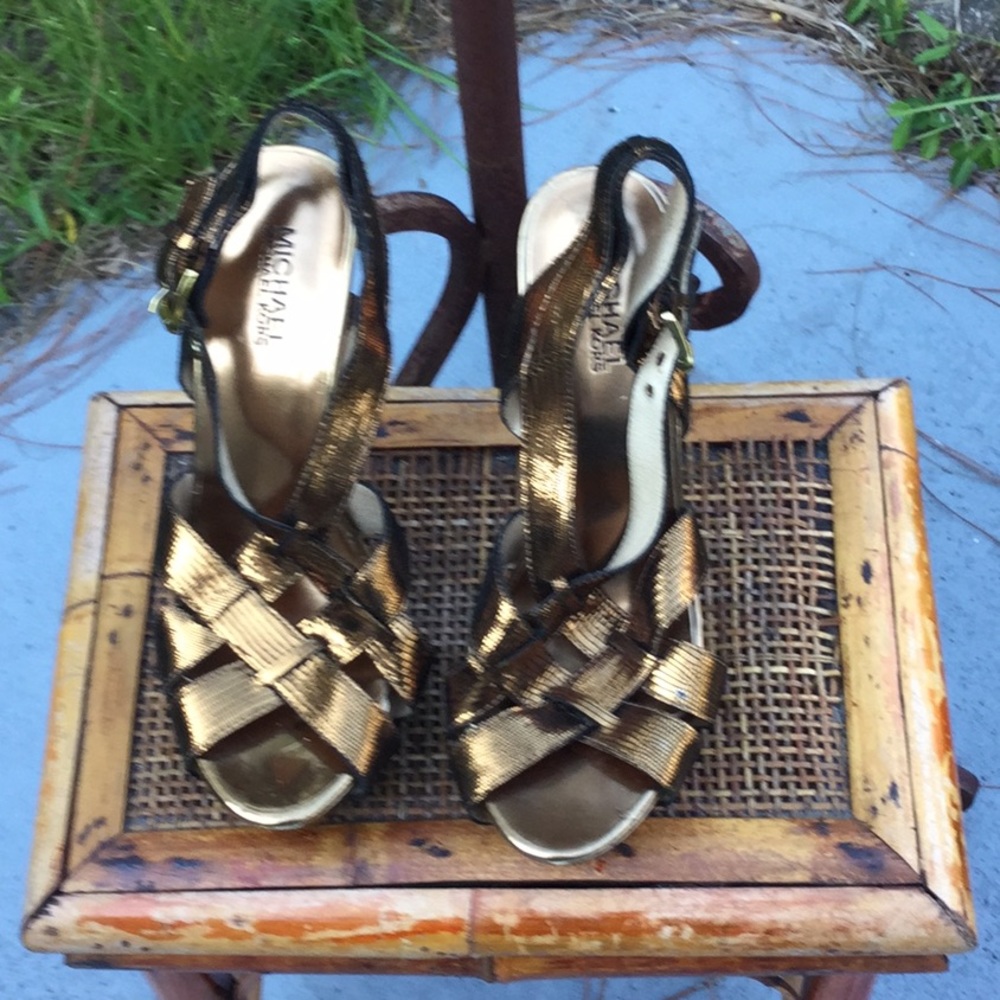 💃Michael Kors Size 8 So Much Fun To Wear Must Have Heels 👠Perfect Condition 💃